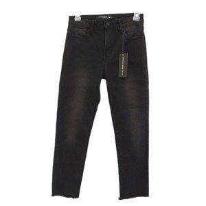 JBD Just Black Denim Distressed Fray Hem Capri Size 28 NEW NWT